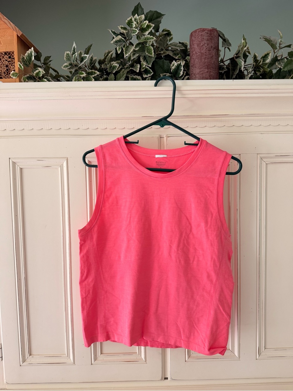 Athleta Ultimate Muscle Tank in Cerise Pink XL
